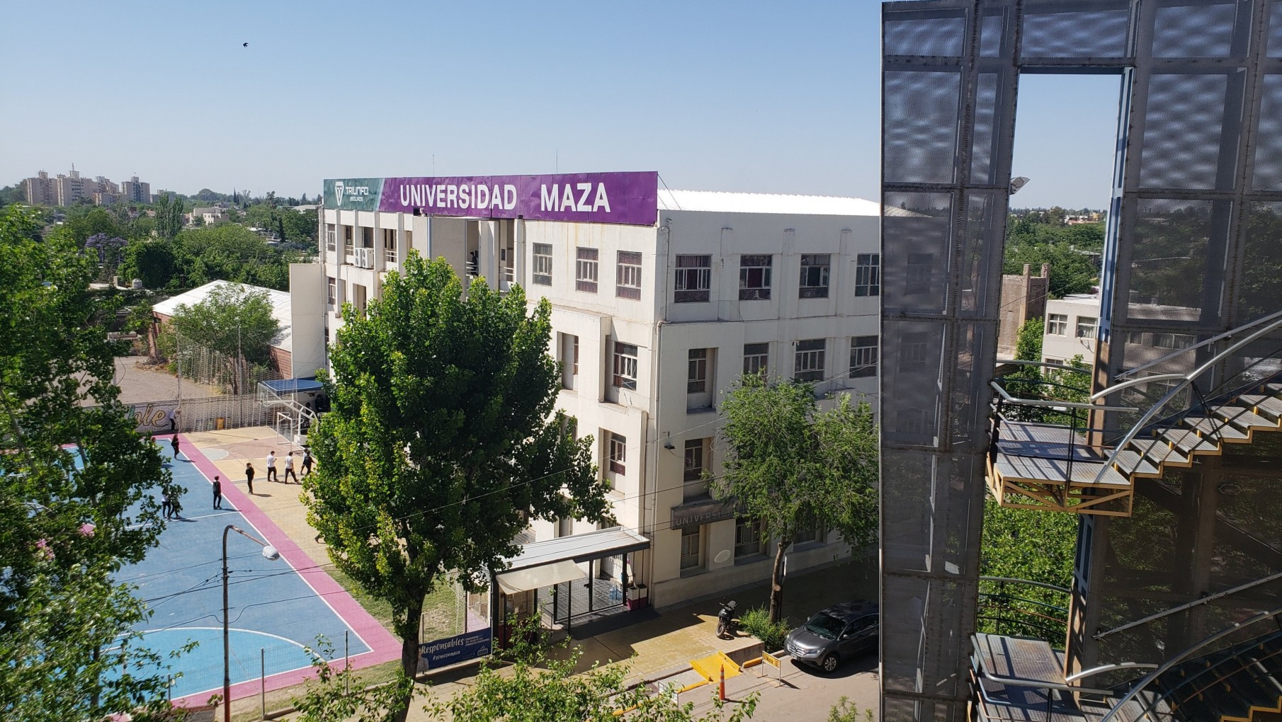 Qué dijeron desde la Universidad Maza tras el polémico cierre del instituto