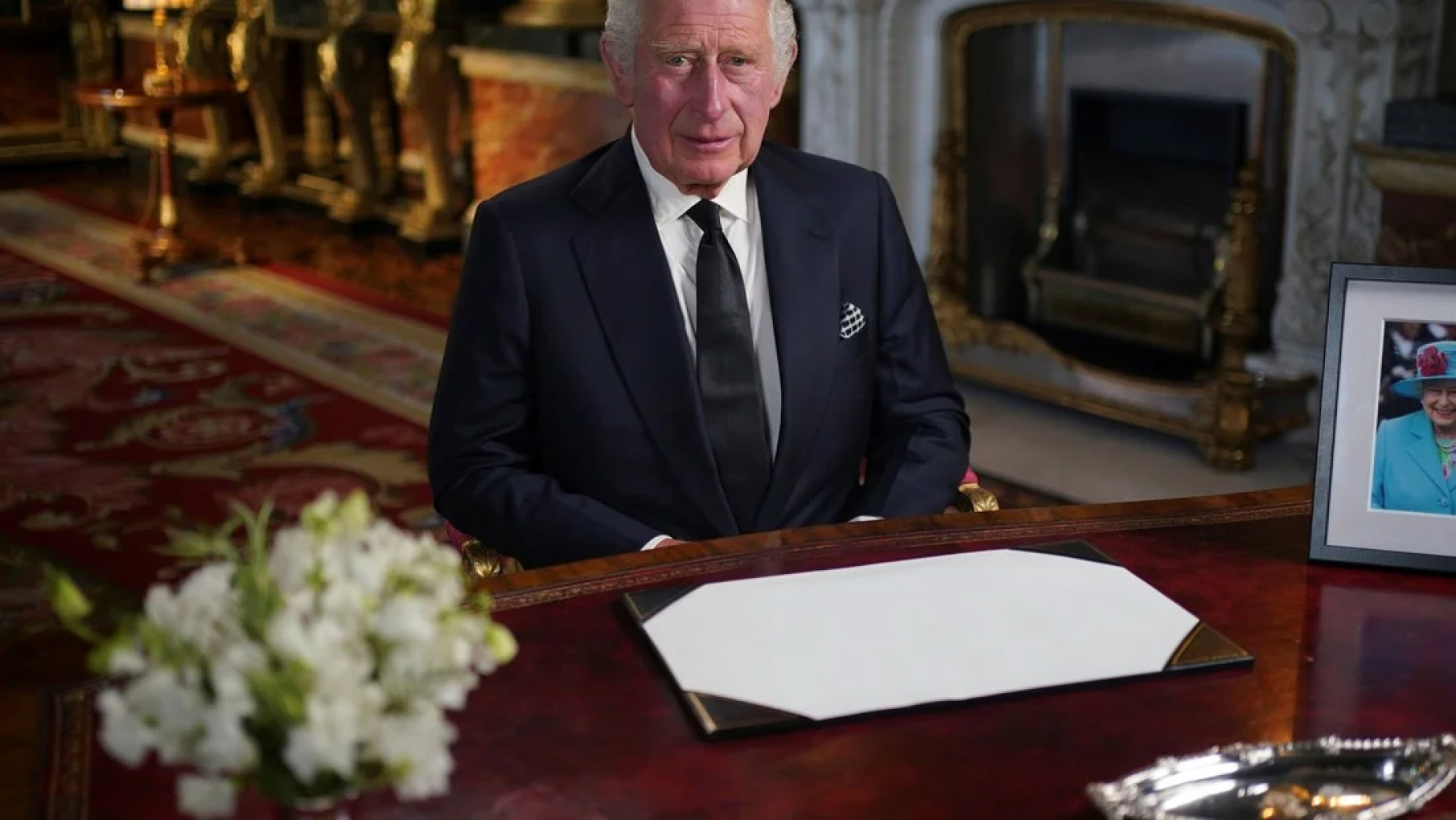 El primer discurso de Carlos III como rey: "Renuevo la promesa...."