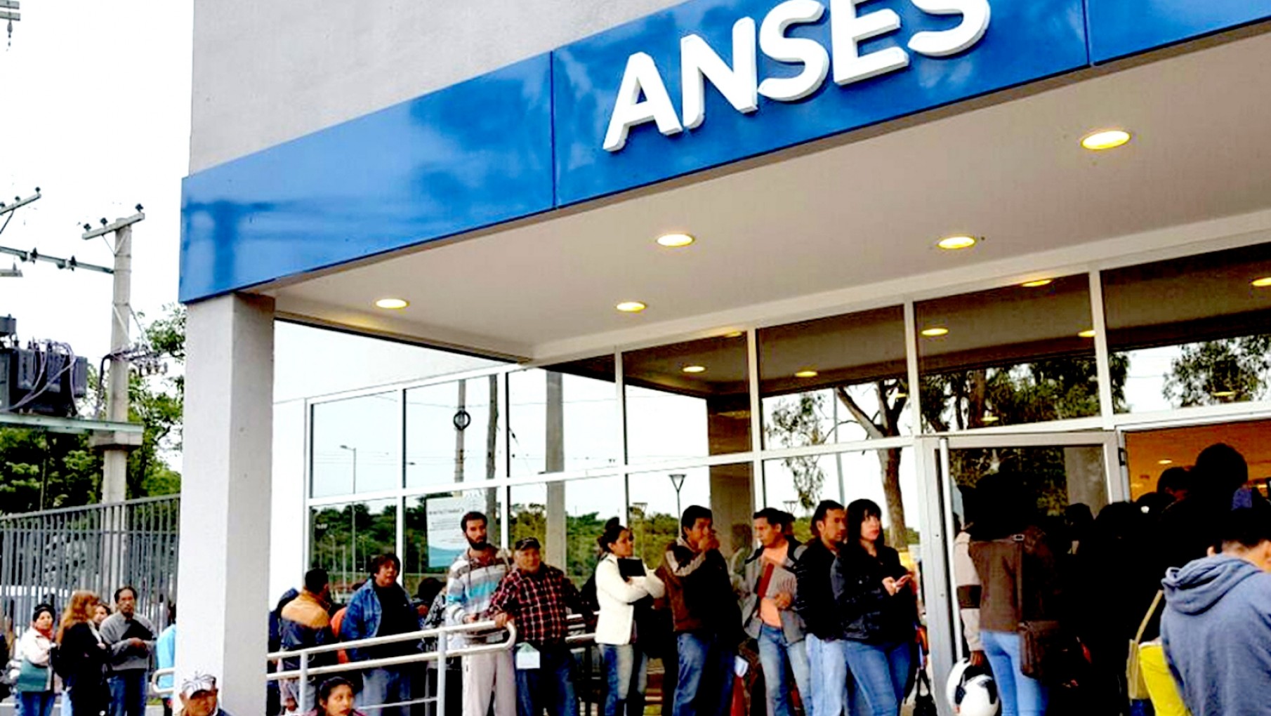 Tomando nota: quiénes cobran beneficios de Anses este lunes