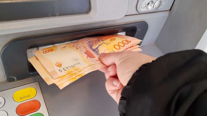 El Gobierno incrementó 300% la ayuda escolar por hijo: cómo hacer el trámite