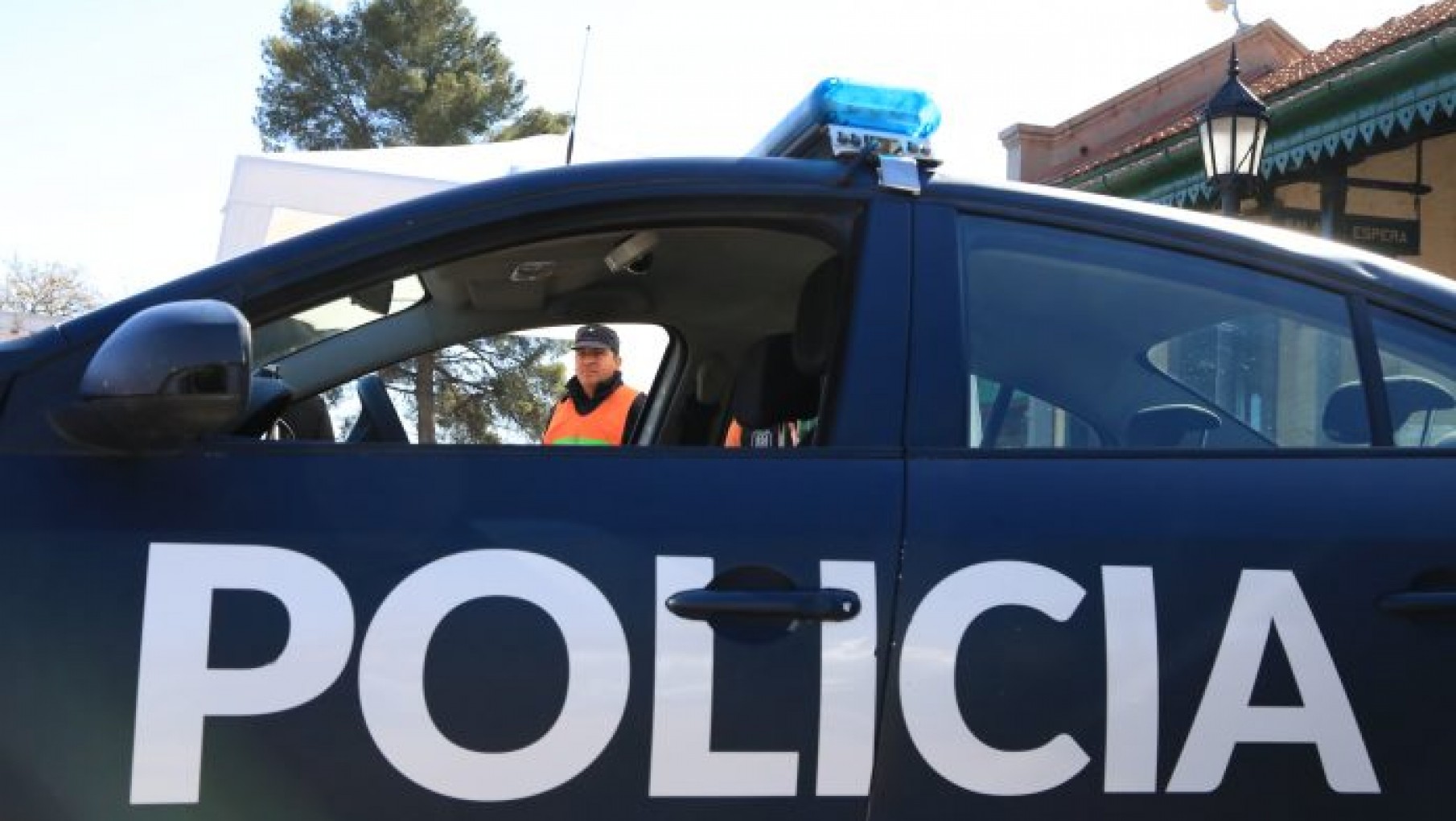 Accidente fatal en Maipú: una mujer murió tras chocar contra un árbol