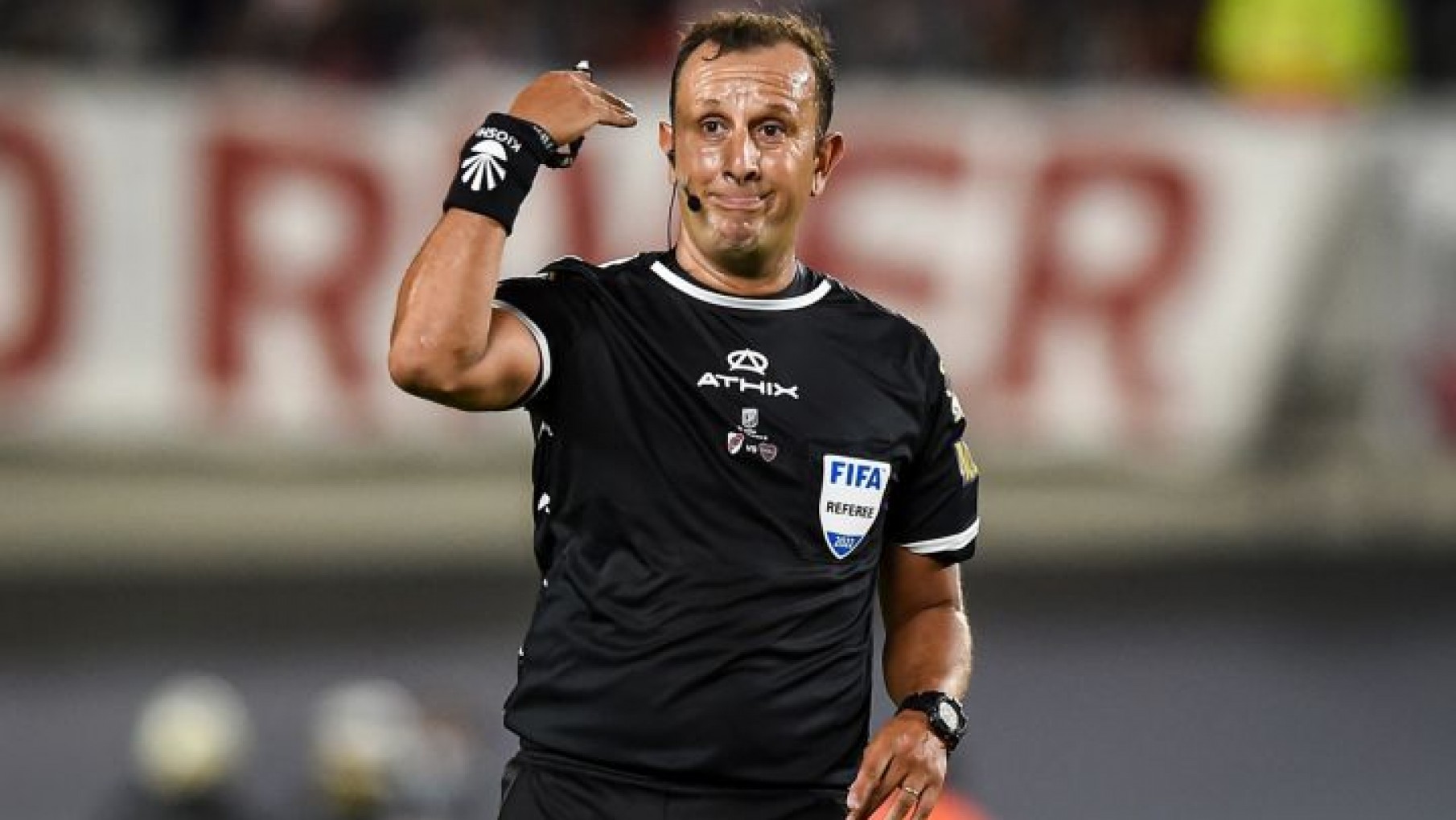 Lo quemaron: AFA admitió que el árbitro del Superclásico hizo mal su tarea