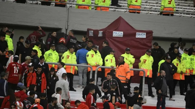 Así fue la desgarradora despedida de la hija del hincha de River que murió en el estadio