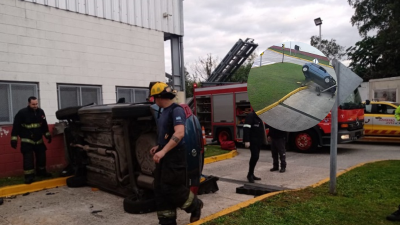 Video: rendía para el carnet de conducir, se tragó un cordón, chocó un poste y volcó