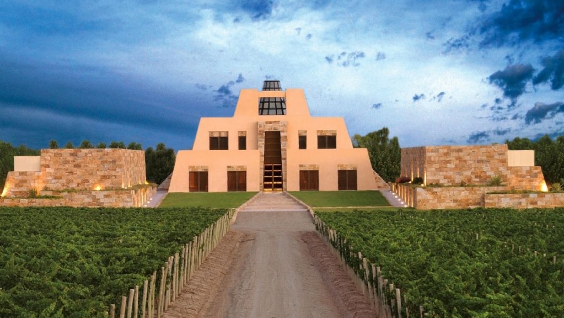 Confiscaron un centenar de vinos en el extranjero que provenían de una histórica bodega de Mendoza