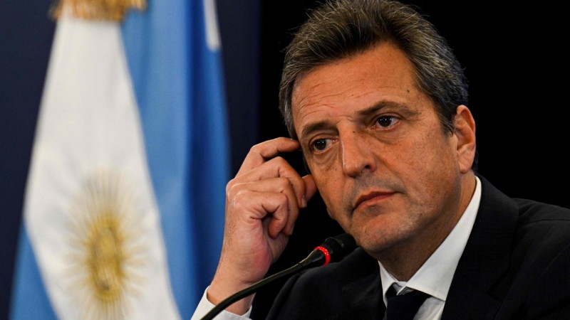 Ya son tres las provincias que se suman a CABA y no pagarán el bono de Massa