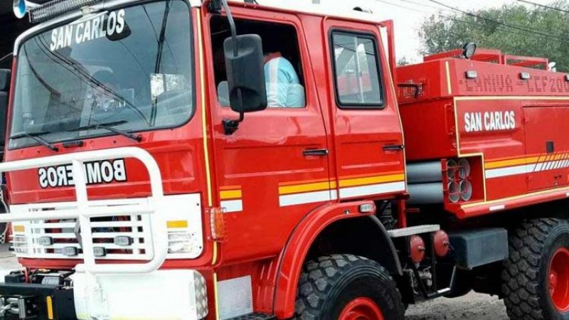 Se incendió un depósito textil en San Carlos