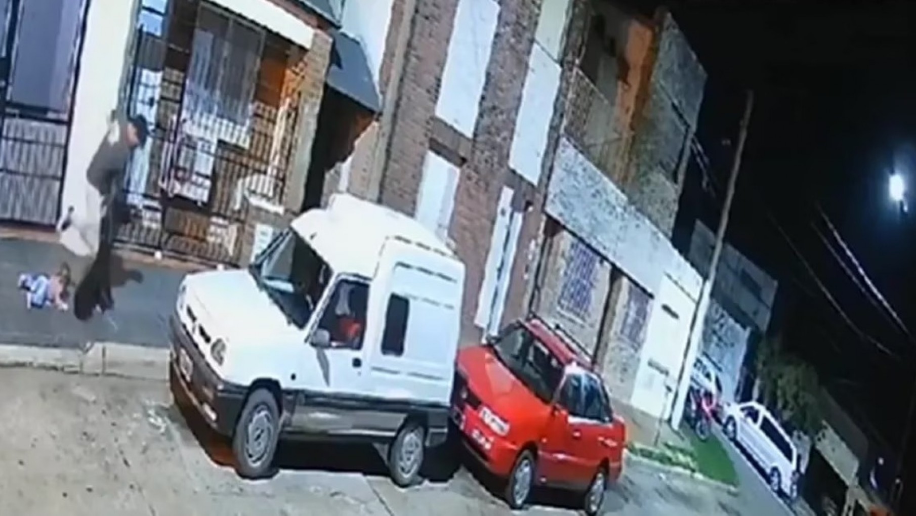 Un hombre golpeó salvajemente a su perra por un particular motivo y fue detenido