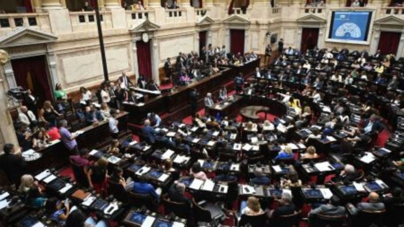 Diputados comienzan a tratar la ley ómnibus: los puntos claves de la sesión