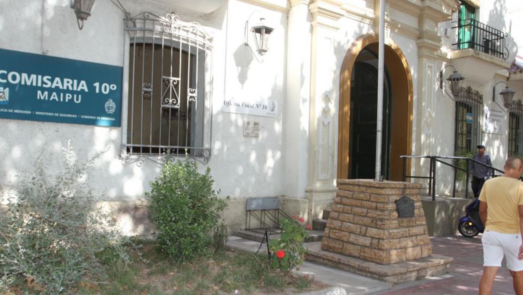 Escalofriante: hallaron el cuerpo de una mujer en un canal de riego de Maipú