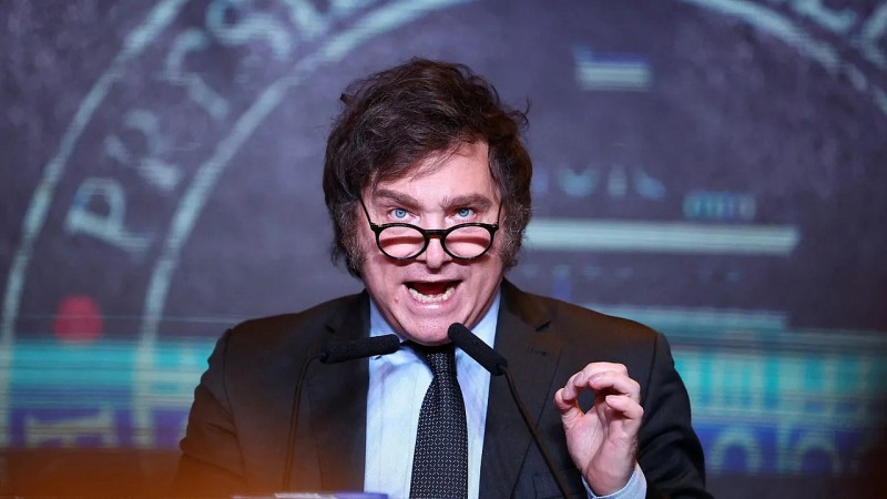 Javier Milei, tras el mega DNU: "Les aviso que hay más"