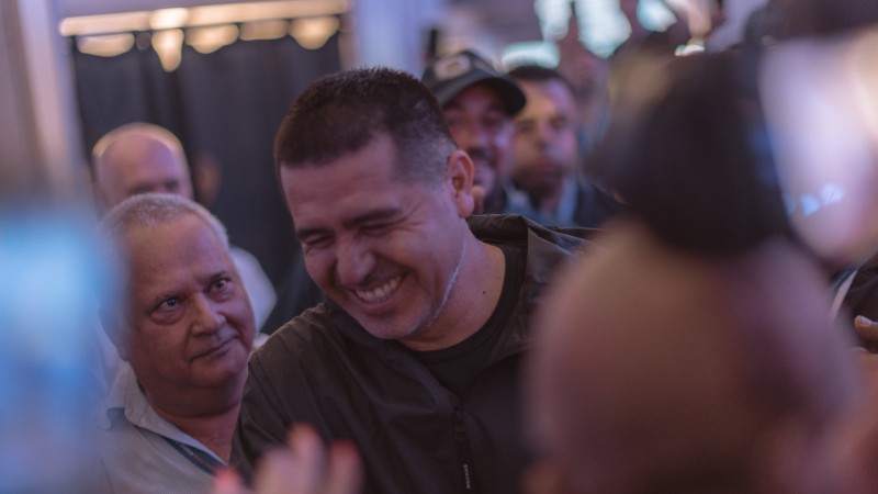 La milimétrica estrategia de Riquelme para renovar el contrato del Colo Barco