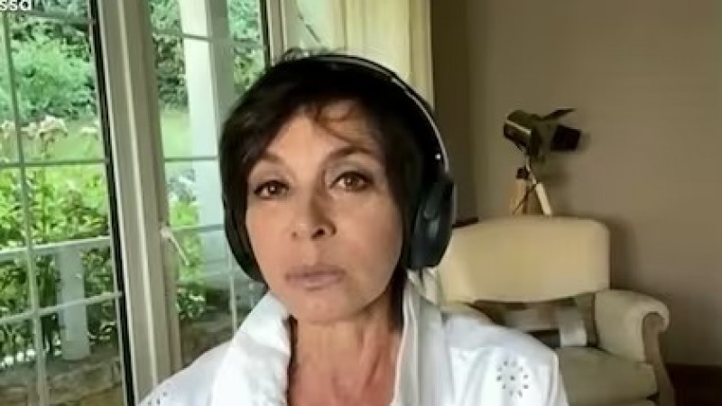 La actividad paranormal que pocos vieron del descuido de Mónica Gutiérrez en pleno vivo