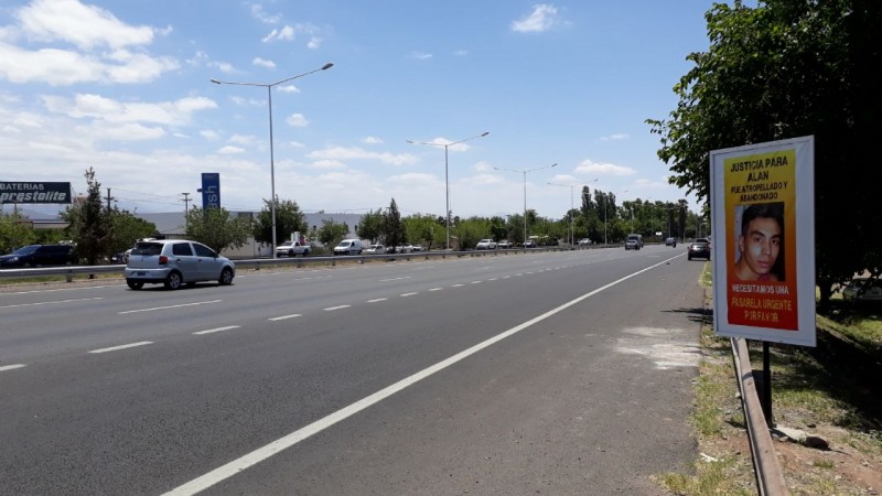 Borracho volcó con su auto en Guaymallén y se salvó de milagro