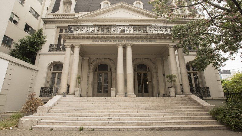 Detonaron un maletín sospechosos de tener una bomba en el Ministerio de Capital Humano