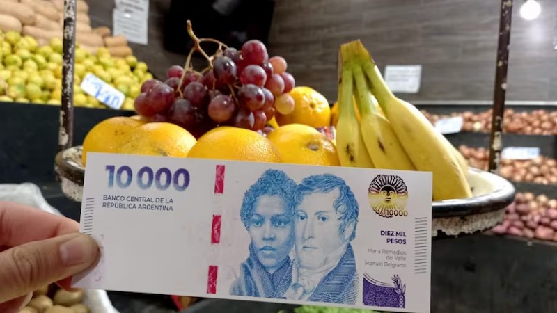 Comenzó a circular el nuevo billete de $10.000: qué se puede comprar