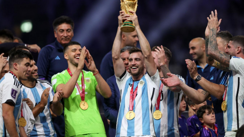 Baja sensible para Scaloni: uno de los campeones del mundo no jugará la fecha de Eliminatorias