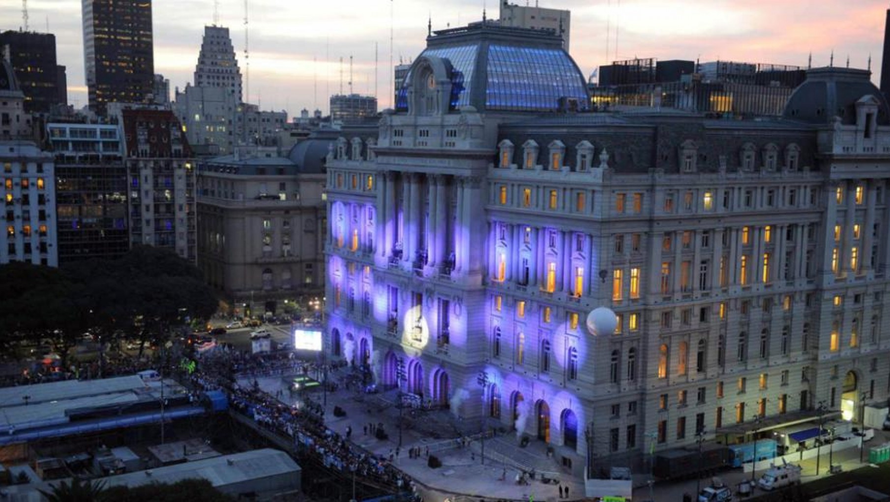 El Gobierno anunció que la cambiará el nombre al Centro Cultural Kirchner