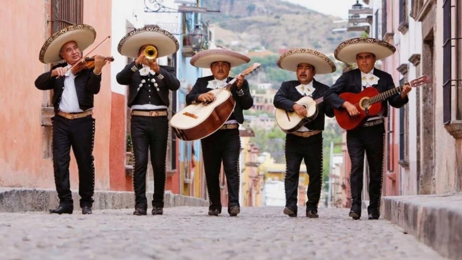Tierra del Fuego habilitó las serenatas de mariachis "Había gente que