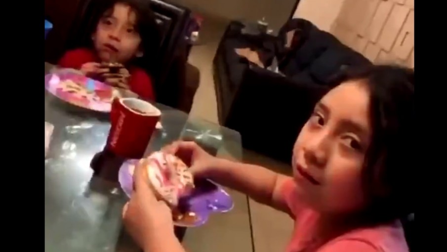 Video Viral La Reaccion De Una Nina Al Enterarse Que Papa Noel No Llevara Regalos Por El Coronavirus Vox Portal De Noticias De La Provincia De Mendoza