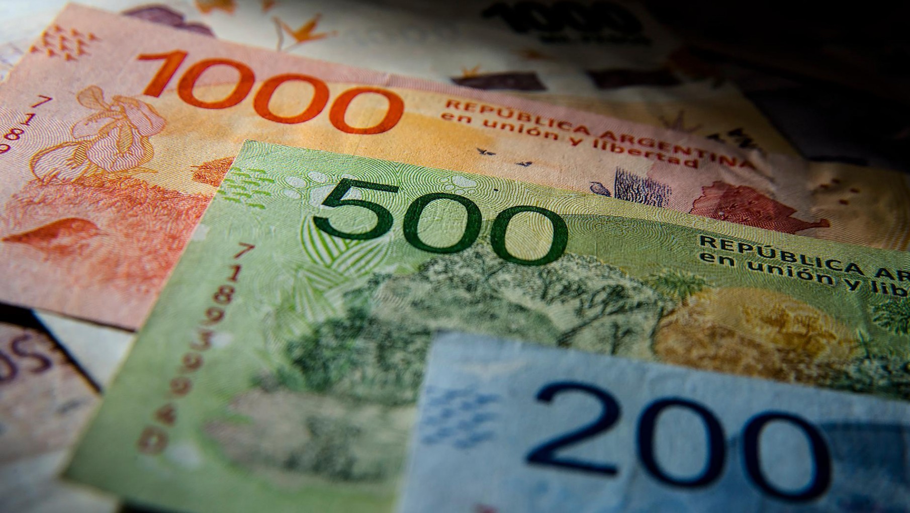 Atención estatales: este jueves se paga el primer aumento paritario y el bono fijo complementario