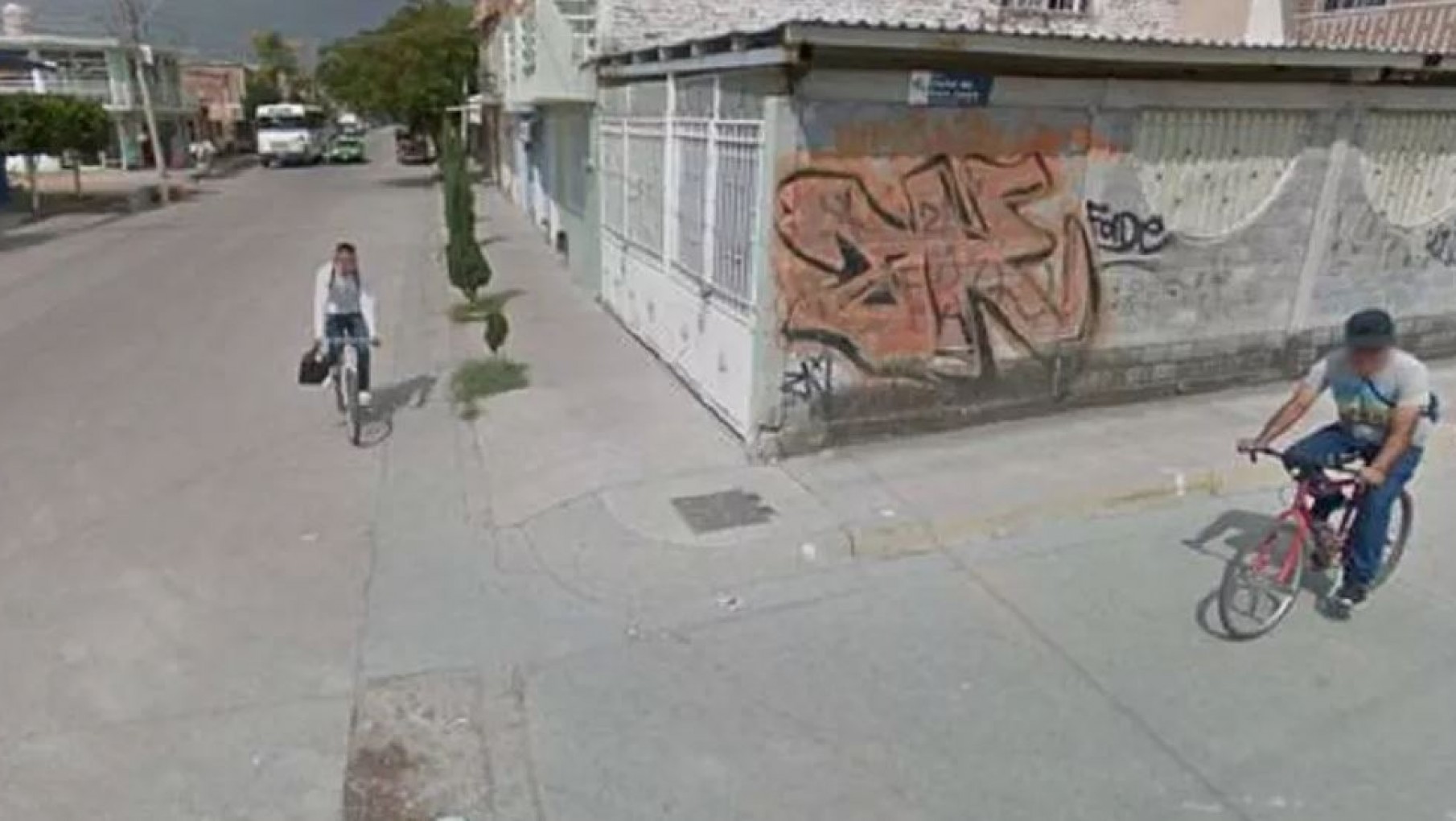 Video viral: Google Maps captó el momento exacto del choque entre dos bicicletas
